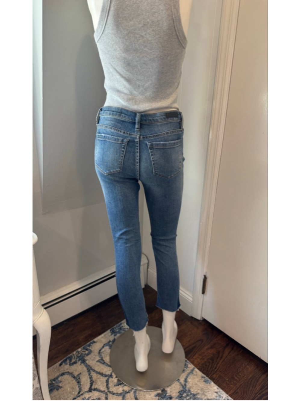 Blank NYC | The Madison Crop High-Rise Denim in Gnarly | Size 26 - Picture 3 of 11